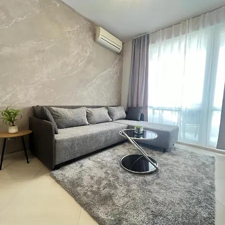 елегантно студио в18 в комплекс одисей, несебър Apartmán *